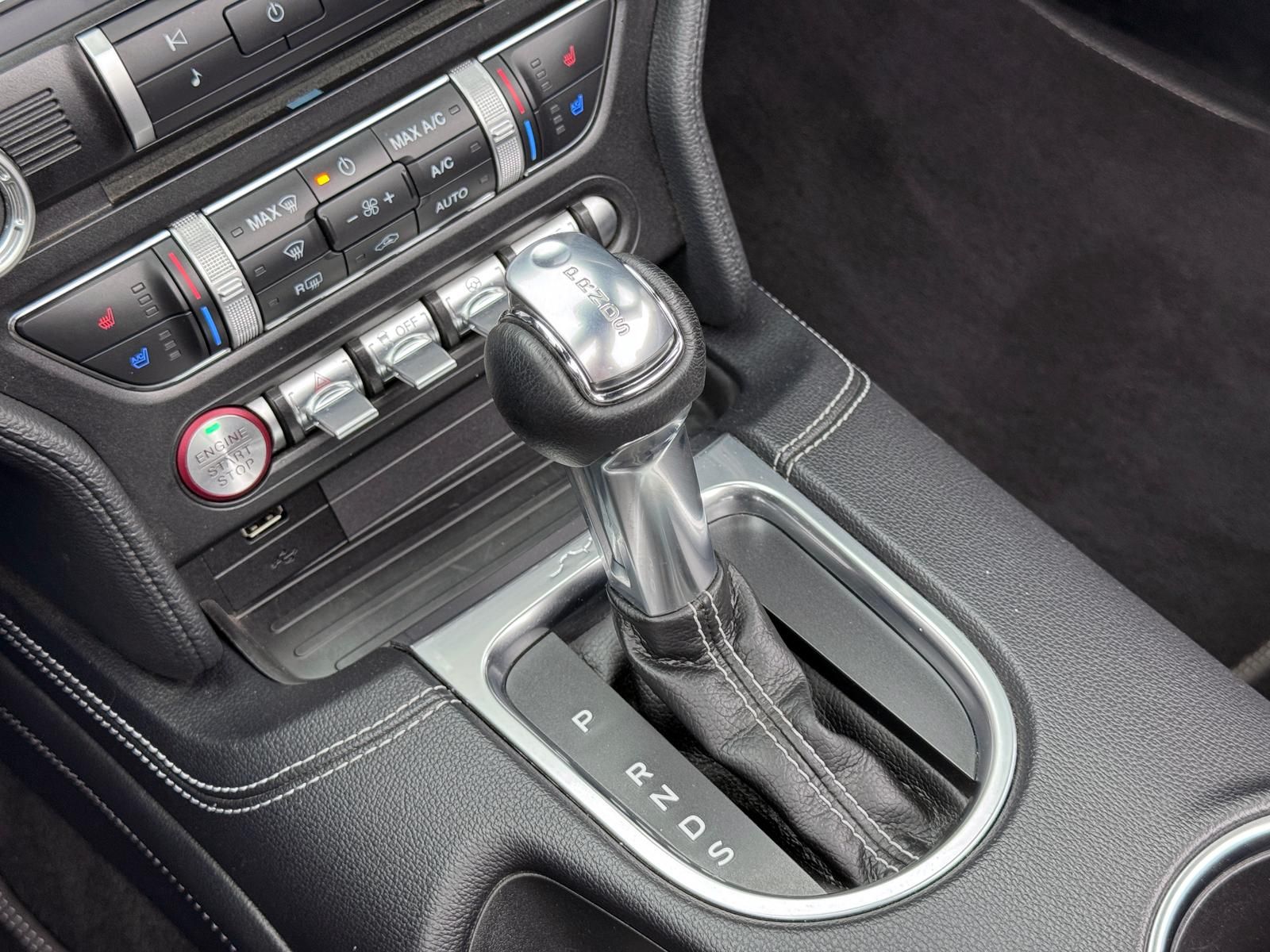 Fahrzeugabbildung Ford GT 5.0 CONVERTIBLE/B&O/KLAPPEN-AGA/55YEARS-EDIT