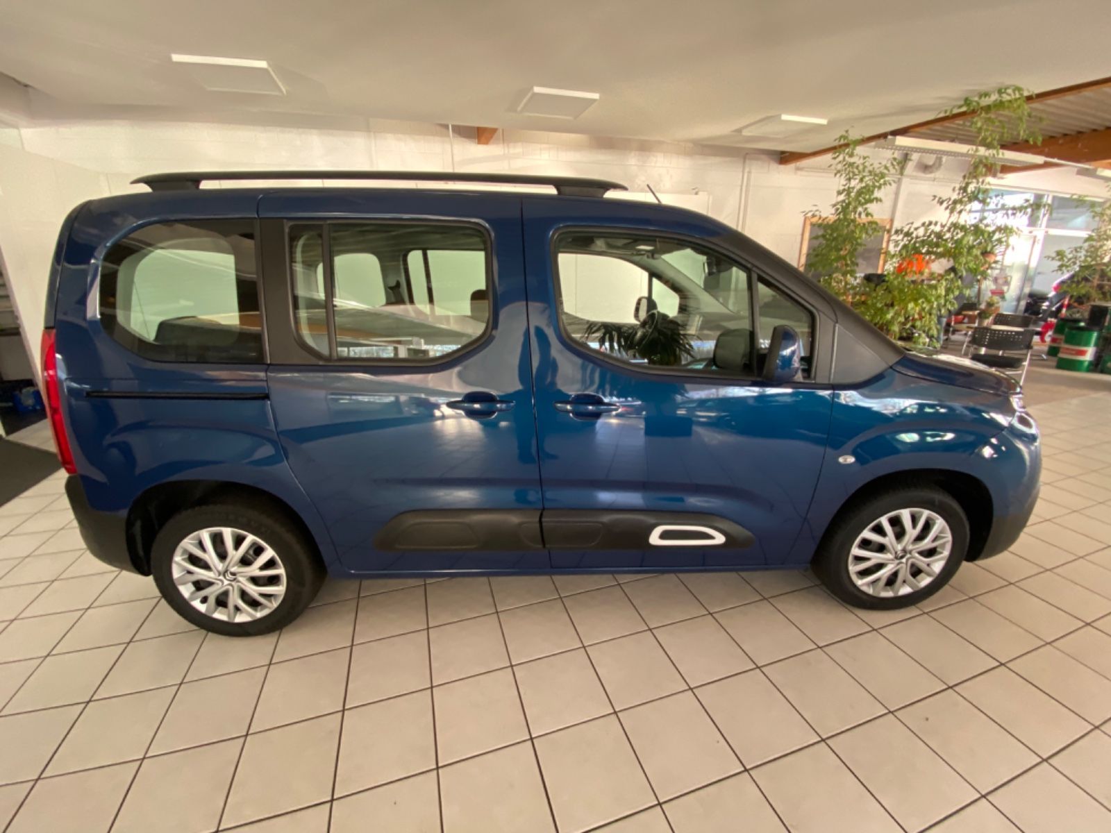 Fahrzeugabbildung Citroën Berlingo Feel M *Sitzheizung, Klima, Kombi*