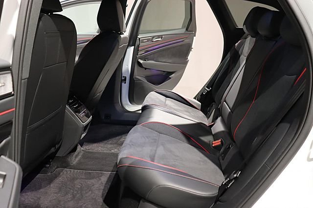 ID.7 Tourer GTX 4Motion AHK DCC Wärmepumpe Winte