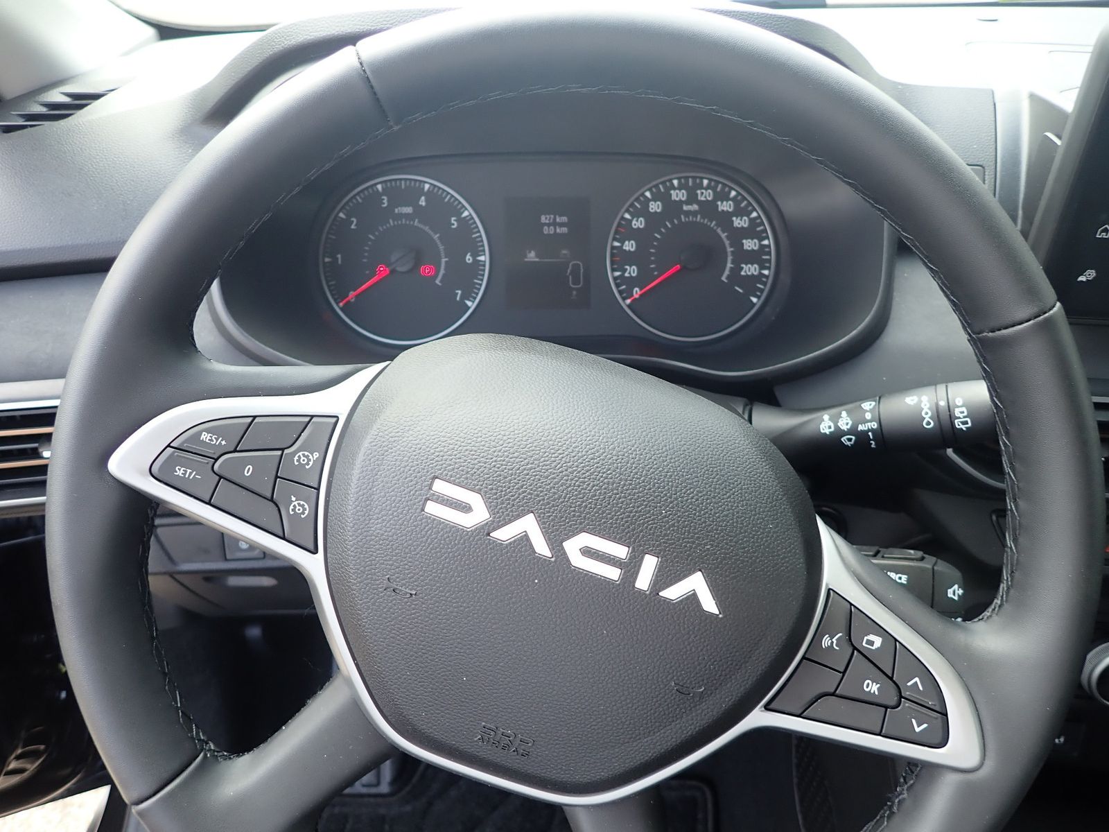 Fahrzeugabbildung Dacia Sandero STEPWAY TCe 110 EXTREME+/SHZ/NAVI/