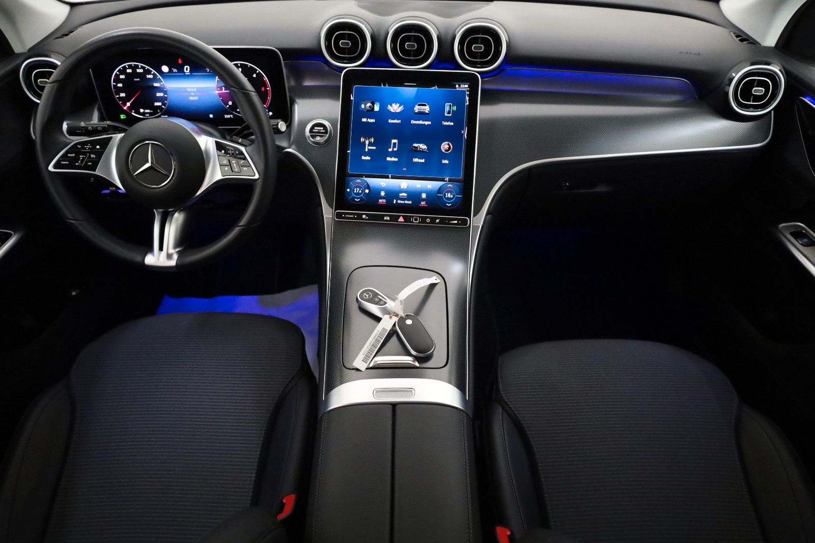 Fahrzeugabbildung Mercedes-Benz GLC 220d 4M,Avantgarde,Navi,LED,ParkPak,Apple,WR