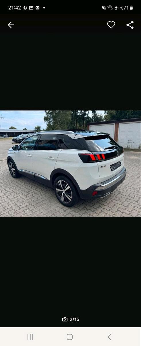 Peugeot e-3008