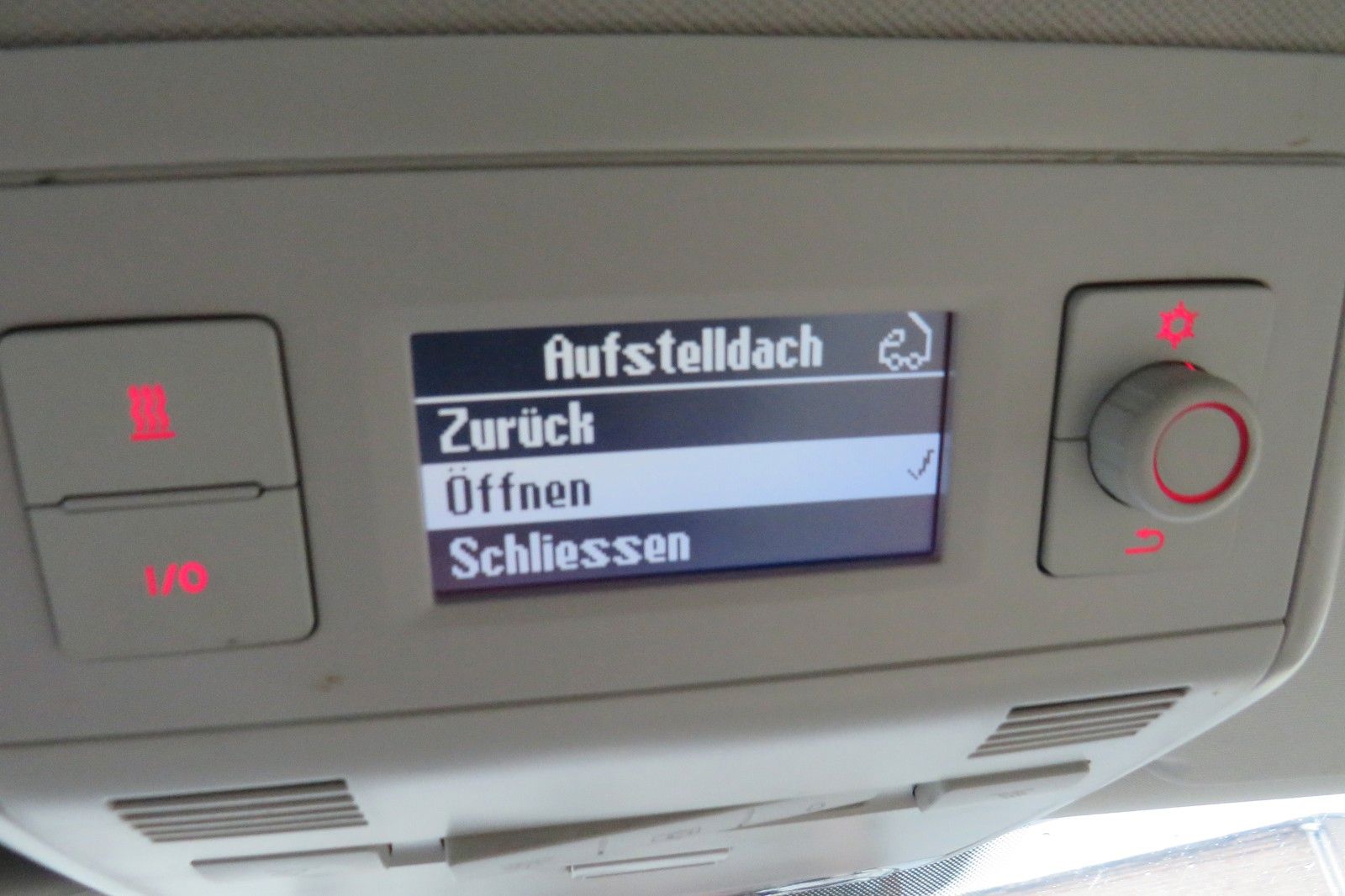 Fahrzeugabbildung Volkswagen T5 California 1.H SCHECKHEFT MOTOR TEILÜBERHOHLT