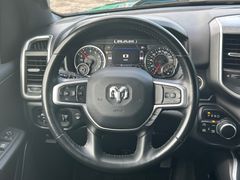 Fahrzeugabbildung Dodge RAM 1500 5,7L V8 Hemi 4x4 AHK Navi Leder Kamera