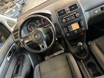 MYAUTOCENTER – Gebraucht- und Jahreswagen mit Werkstattservice in Pfaffenhofen Volkswagen Touran Comfortline *7-Sitzer*Freisprech*Klima*