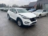 Hyundai TUCSON 1.6 T-GDI Trend 4WD - Hyundai: Unfallwagen
