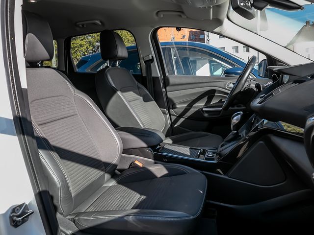Ford Kuga Titanium Parkautomatik Kamera Navi AHK