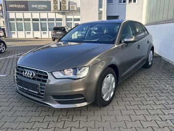 Fotografie Audi A3 Sportback 1.4 TFSI Attraction Ultra - Navi -