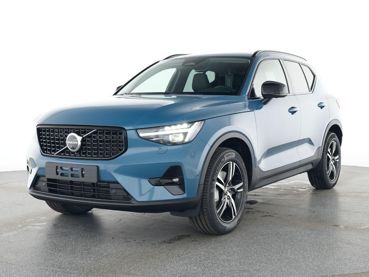 Volvo XC40 B4 Mild-Hybrid Benzin Plus Dark 2WD