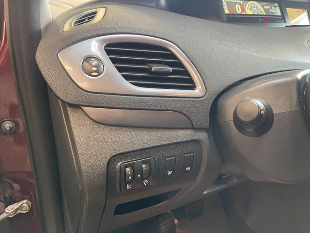 Renault Scenic III Limited *NAVI*TEMPOMAT*SZHZ*PDC*