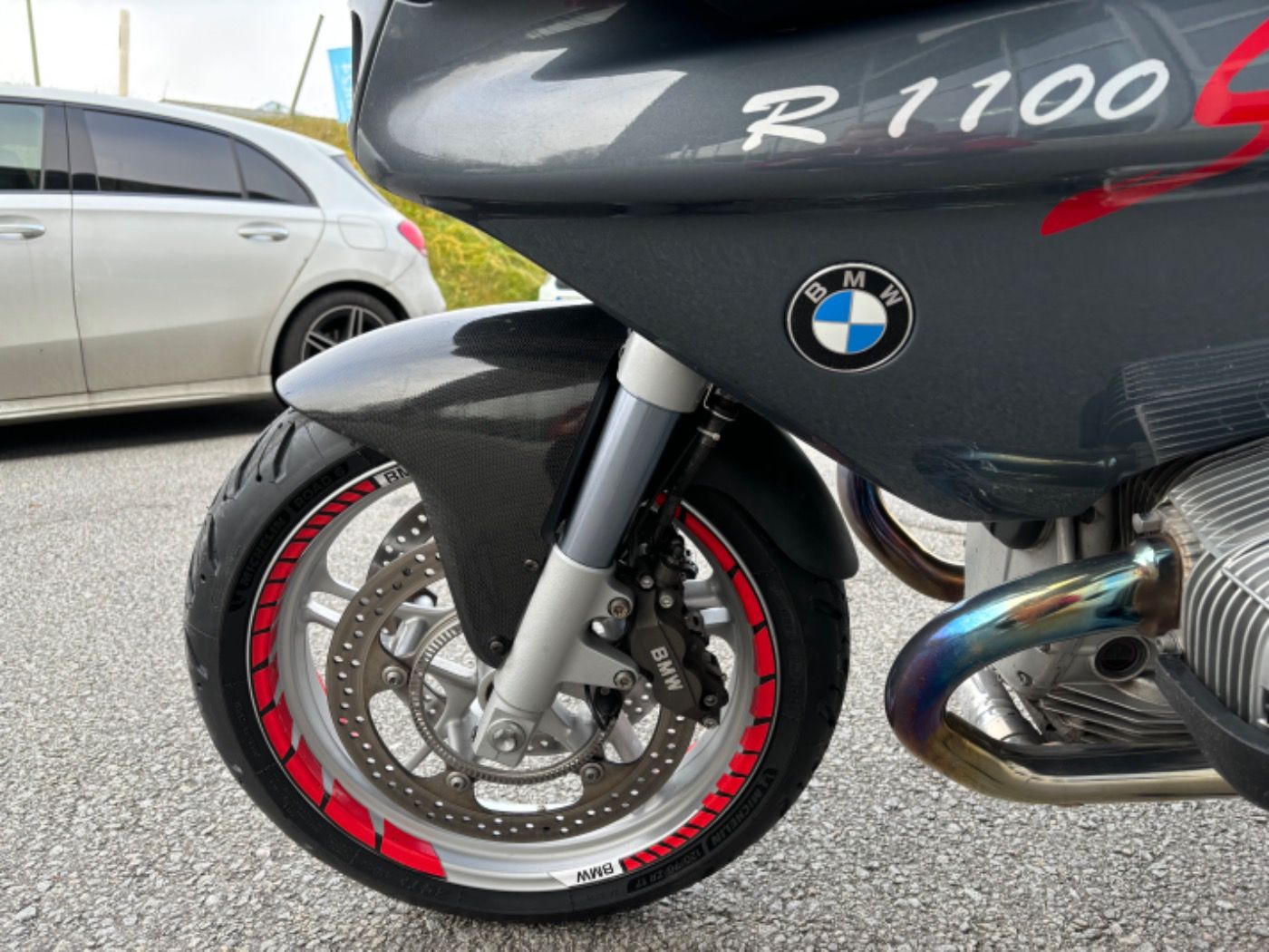 Fahrzeugabbildung BMW R 1100 S Stahlflex sehr gepflegt