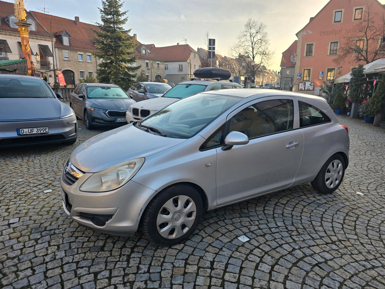 Opel Corsa D Tüv2027 Klima Top 82tkm 4Zylinder 2FuZv
