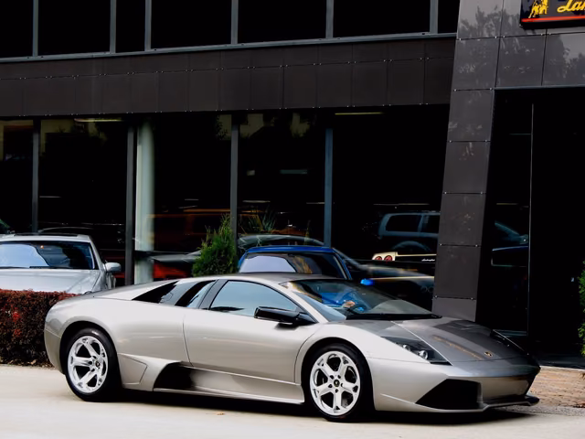 Lamborghini Murciélago LP640