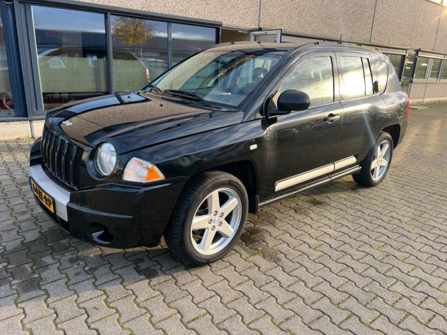 Jeep Compass Limited 2.4 AUT. 4X4 LEDER NAVI KLIMA