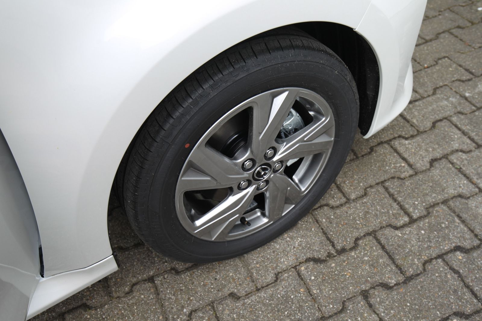 Mazda 2 Hybrid - Bild 9