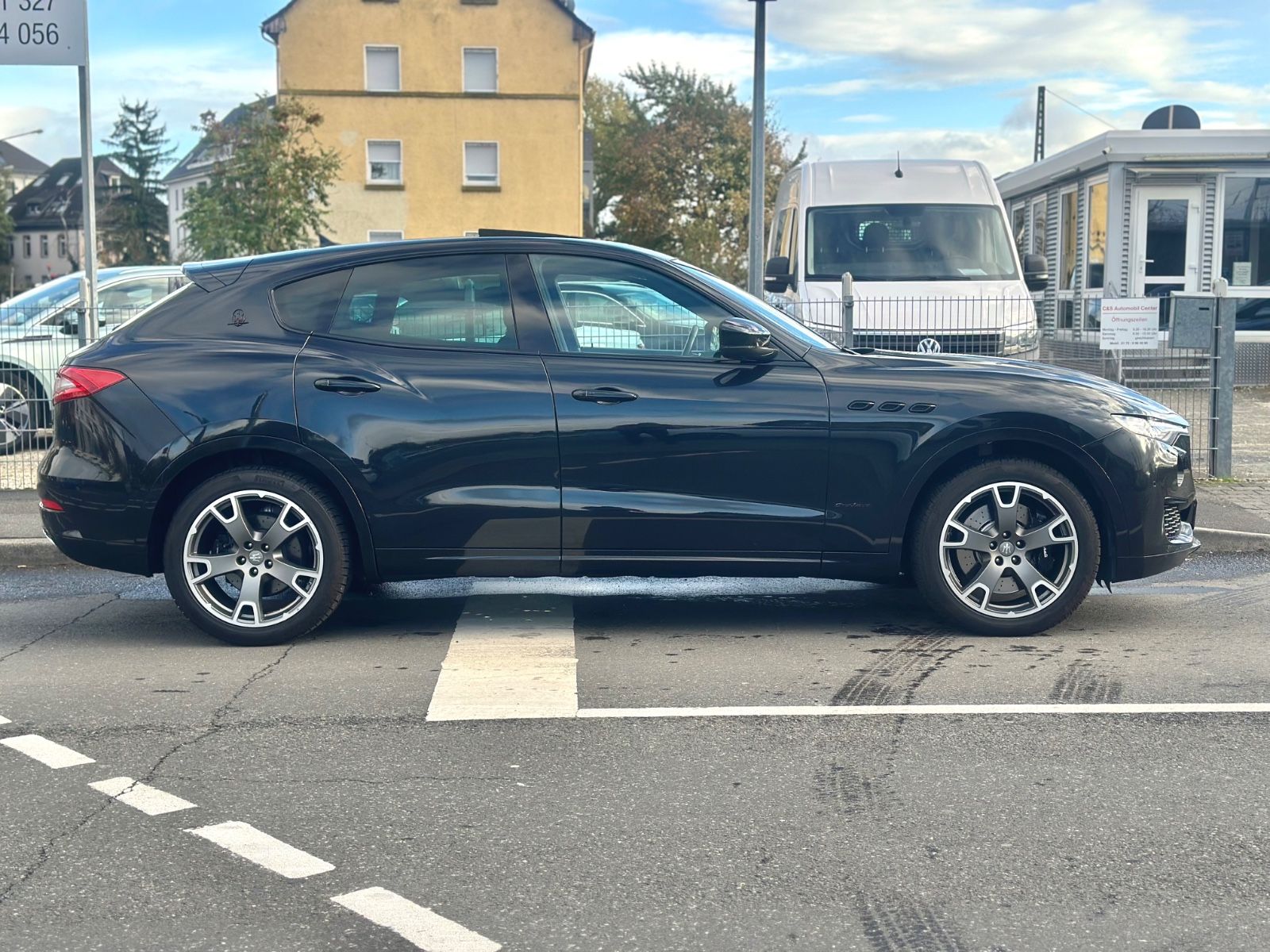Fahrzeugabbildung Maserati LEVANTE GRANLUSSO Q4*SERVICE BEI MASERATI *