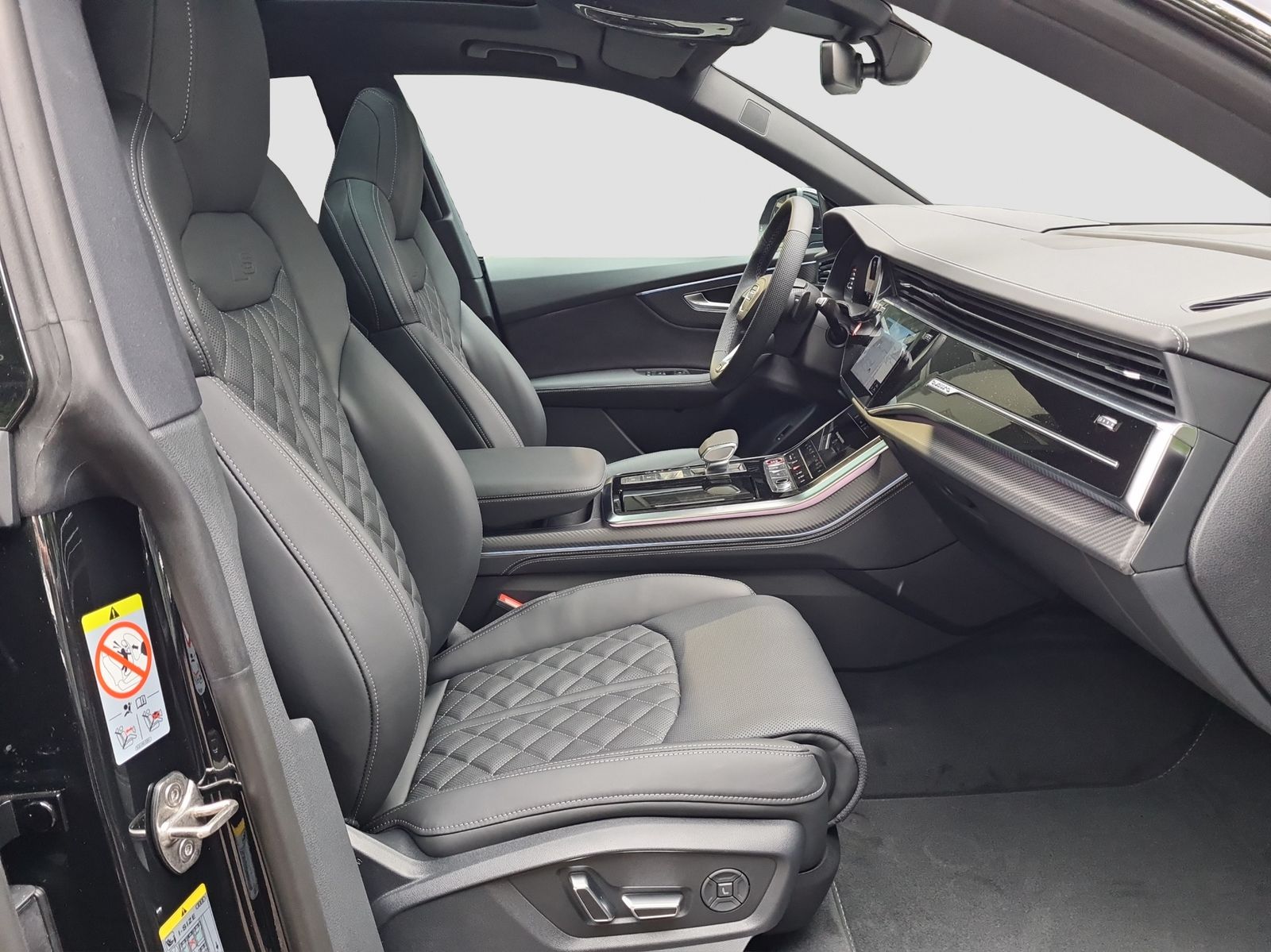 Audi SQ8 - Bild 16
