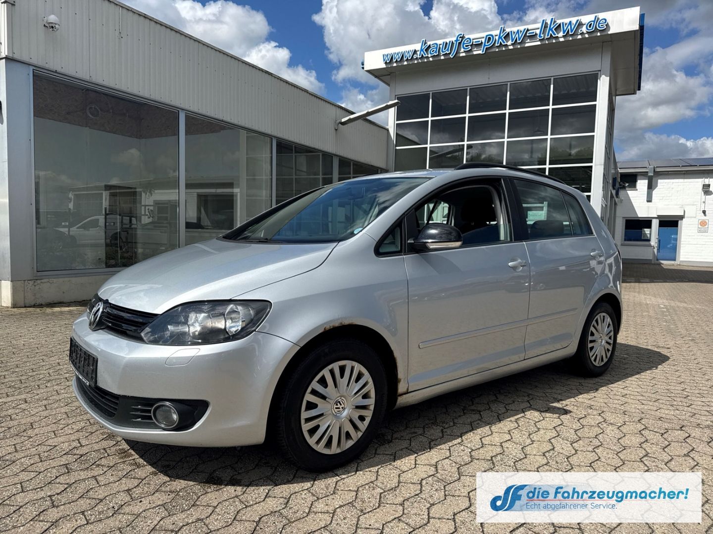 Fahrzeugabbildung Volkswagen Golf Plus VI Trendline Dyn. Kurvenlicht *EXPORT