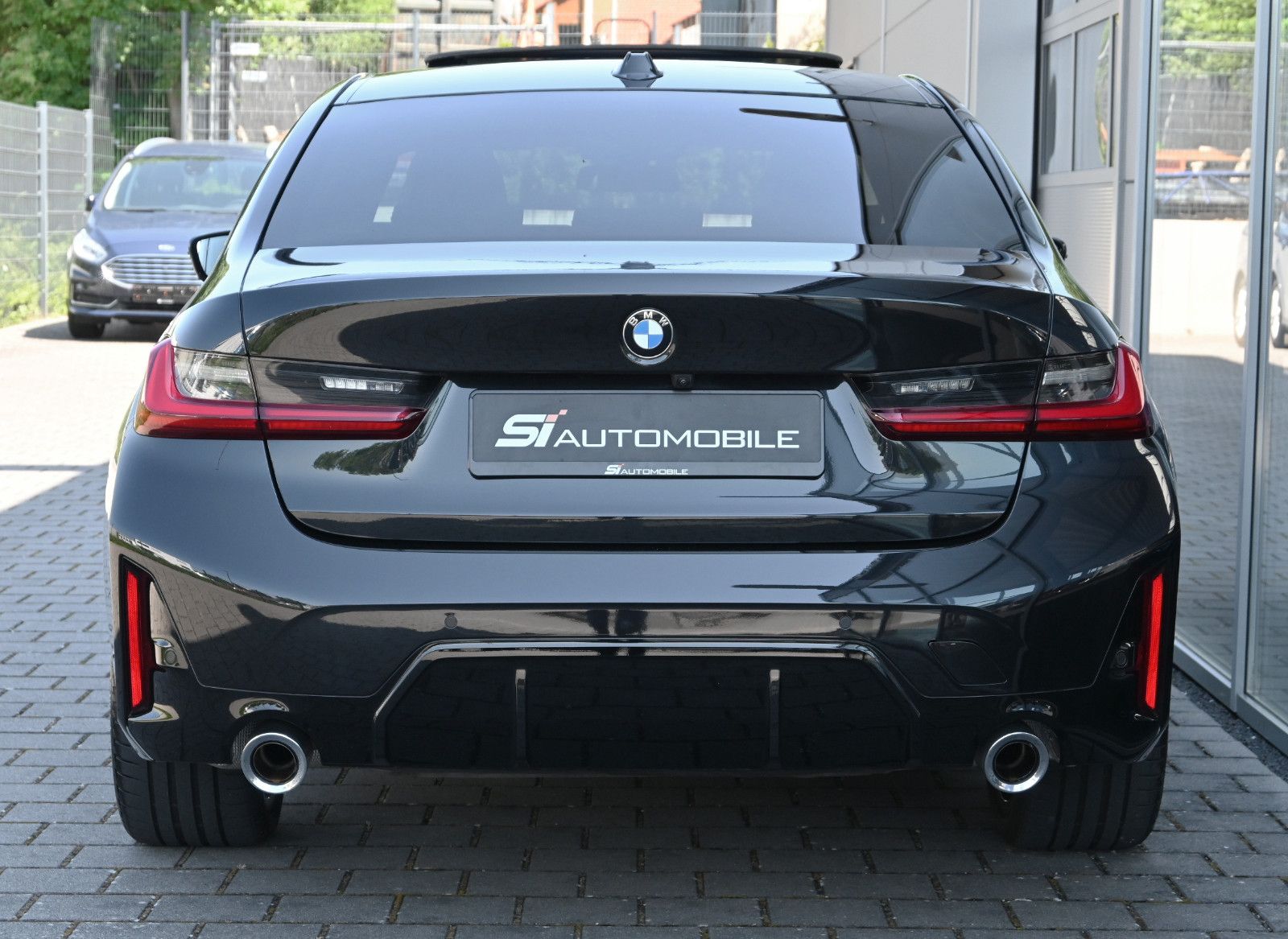 Fahrzeugabbildung BMW 320i xDr. M SPORT °UVP 76.229€°GLASDACH°STANDHZG