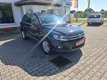 Volkswagen Tiguan - 4