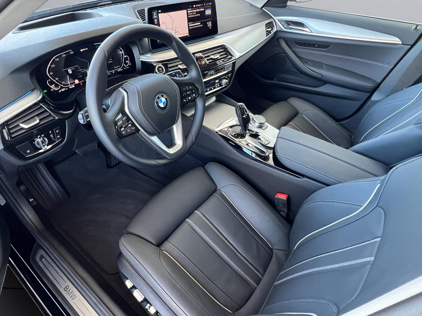 BMW 530e Touring Laser RFK HUD Pano Keyless