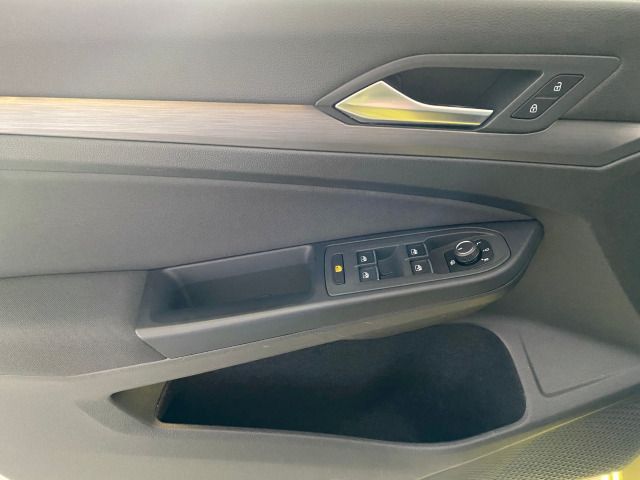 Golf VIII Style 1.5 TSI PANO+NAVI+KAMERA+SHZ