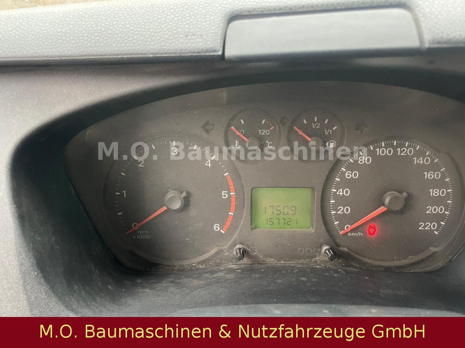 Fahrzeugabbildung Ford Transit 115T300 / 9 Sitzer