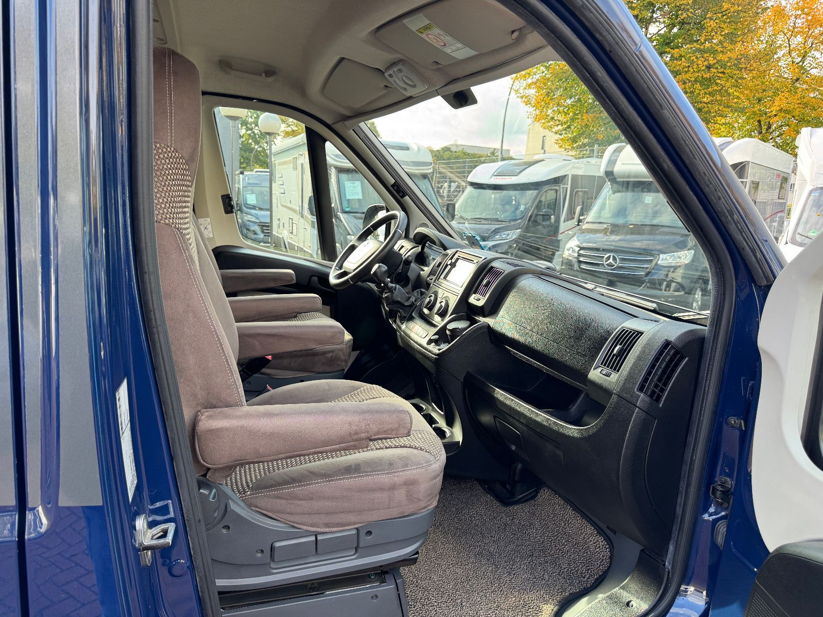 Fahrzeugabbildung Pössl ROADCAMP 540 SOLAR TV KAMERA MARKISE BETTUMBAU