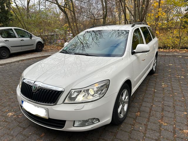 Skoda Octavia 2.0 TDI DSG Family Combi Family