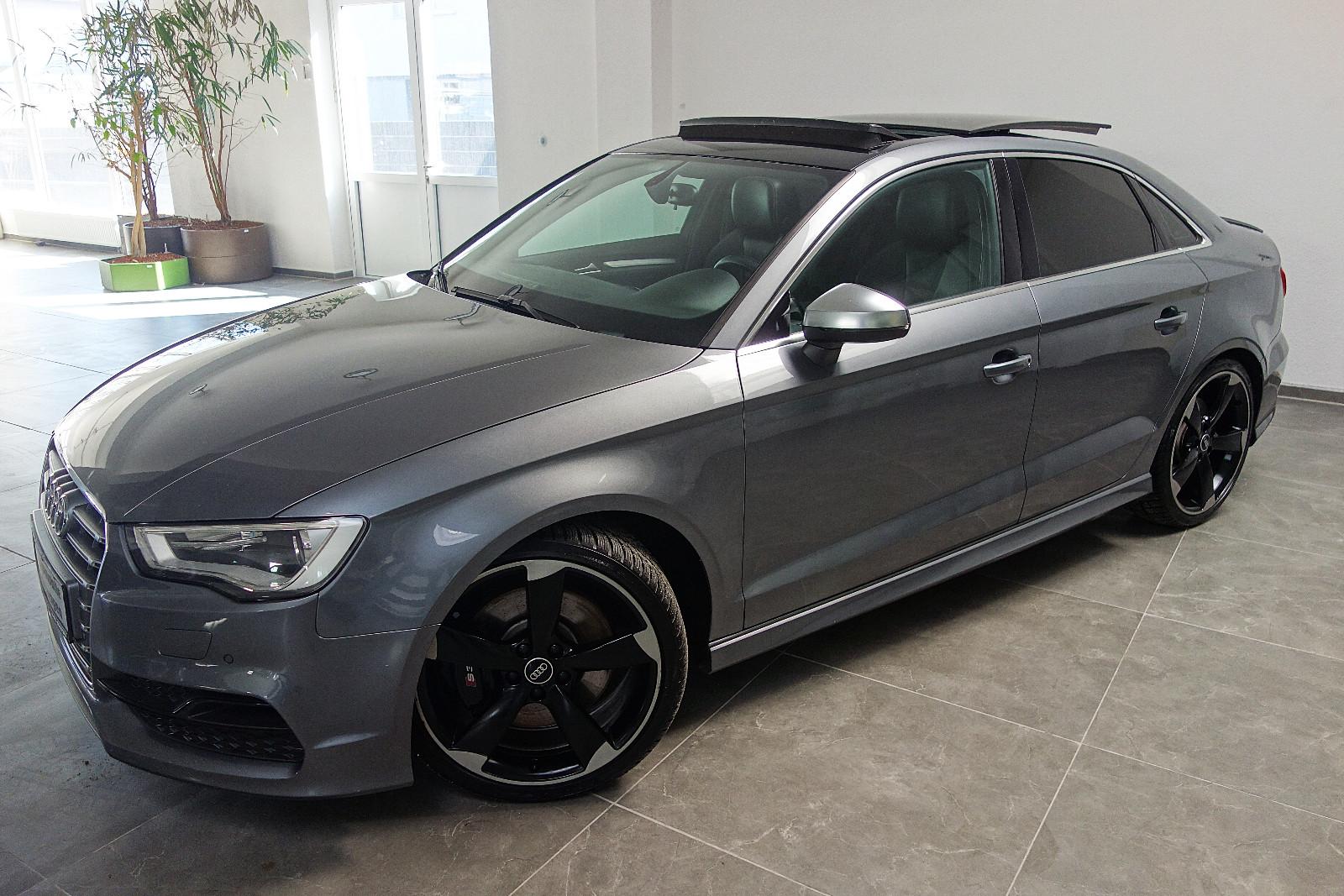Audi S3 2.0 TFSI Lim. S-tronic quattro Panoram/19Zoll