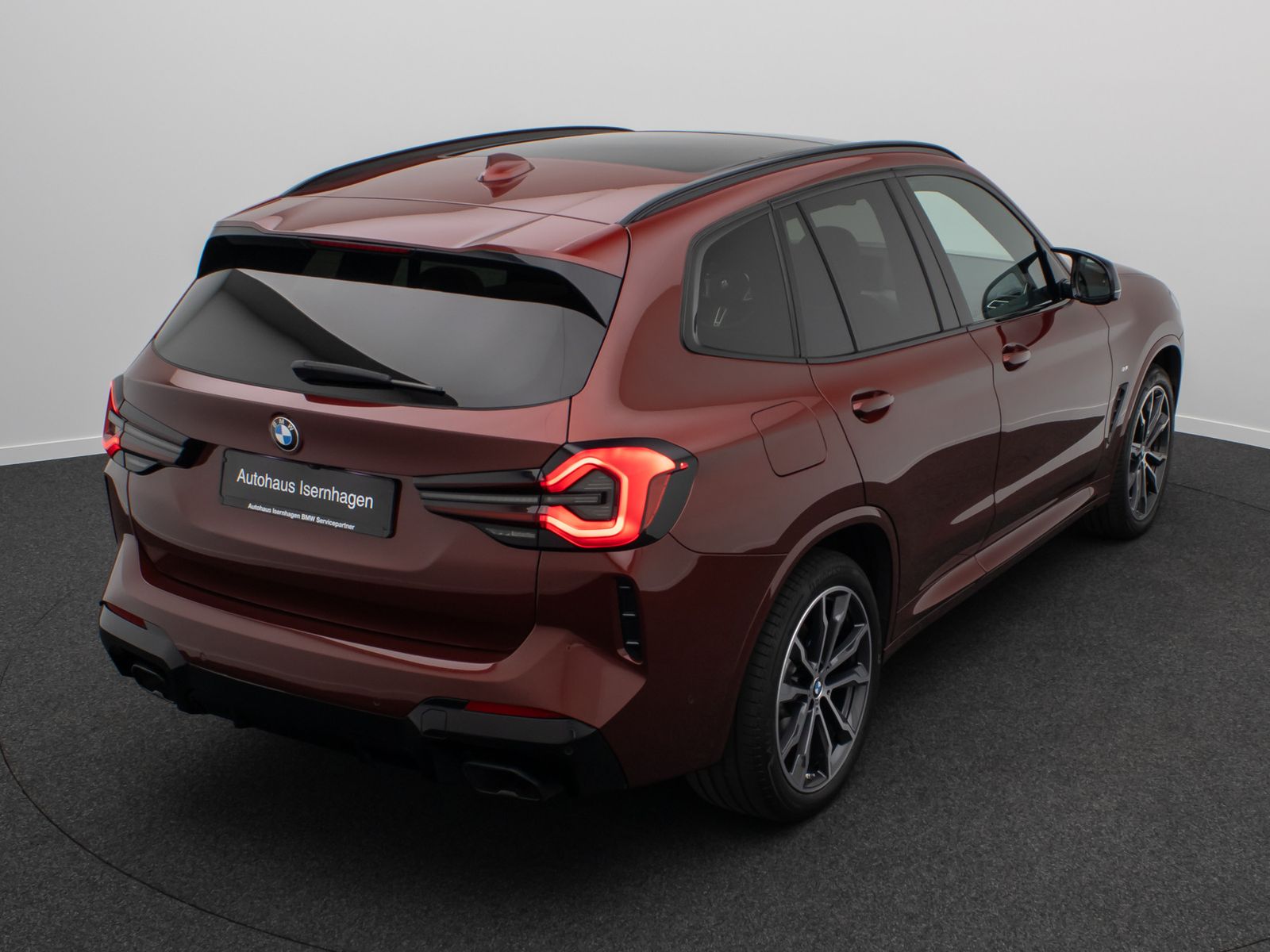 Fahrzeugabbildung BMW X3 M40d Panorama Kamera DAB H/K AHK Komfort 20"