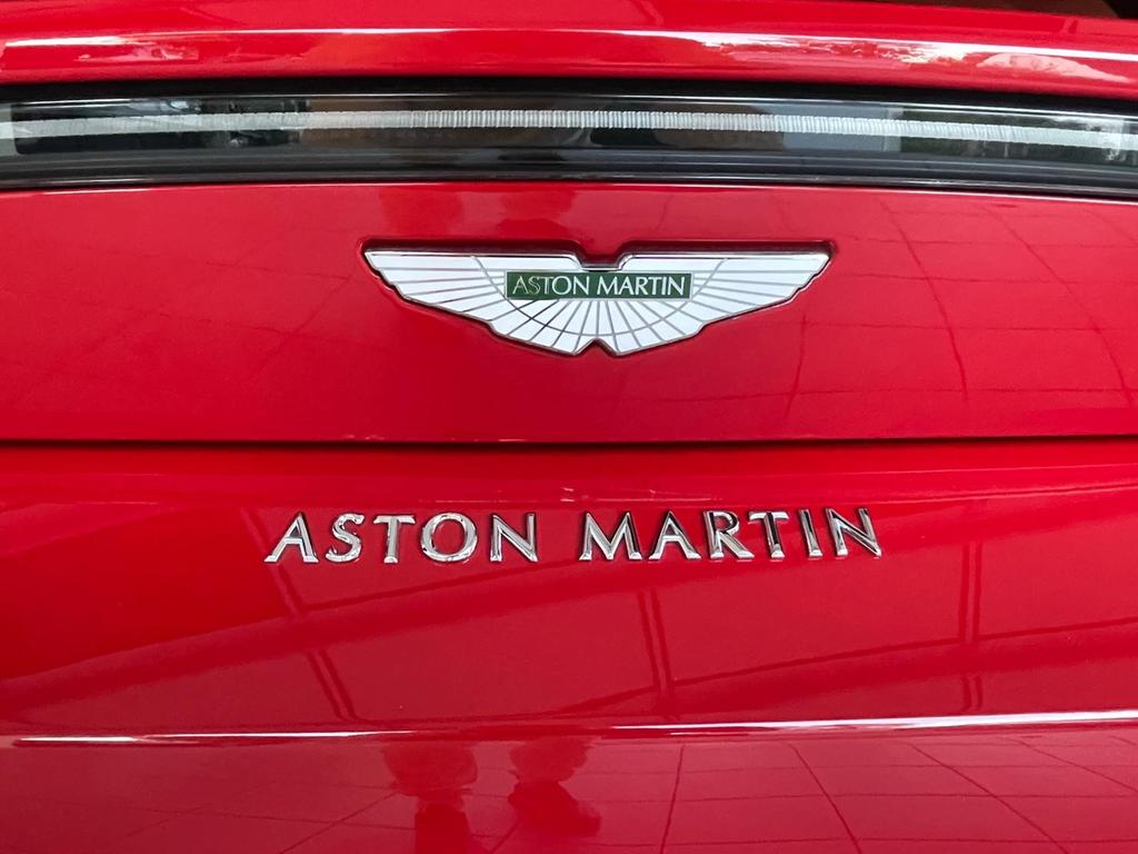 Aston Martin V8 Vantage