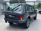 Lada Niva 1.7 Legend Urban 4x4 5-türig Klima Sitzh - Lada Niva: 1.7