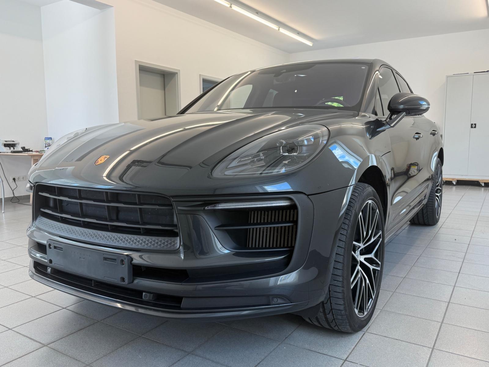 Porsche Macan S