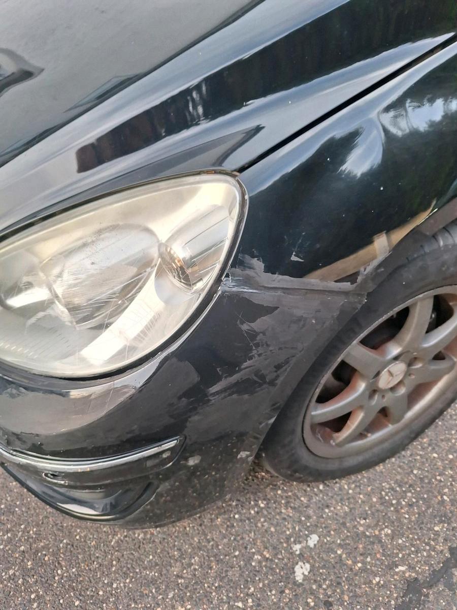 Mercedes-Benz B200 2011 — photo 5