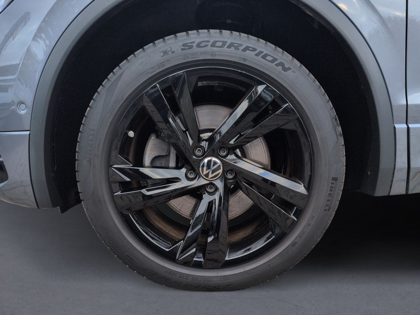 Tiguan Allspace 2.0TDI DSG R-Line AHK+PANO+RFK