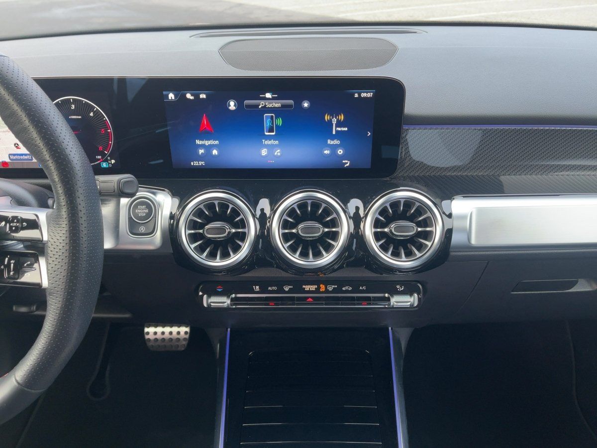 Fahrzeugabbildung Mercedes-Benz GLB 220 d 4M AMG/Night/Kamera/AHK