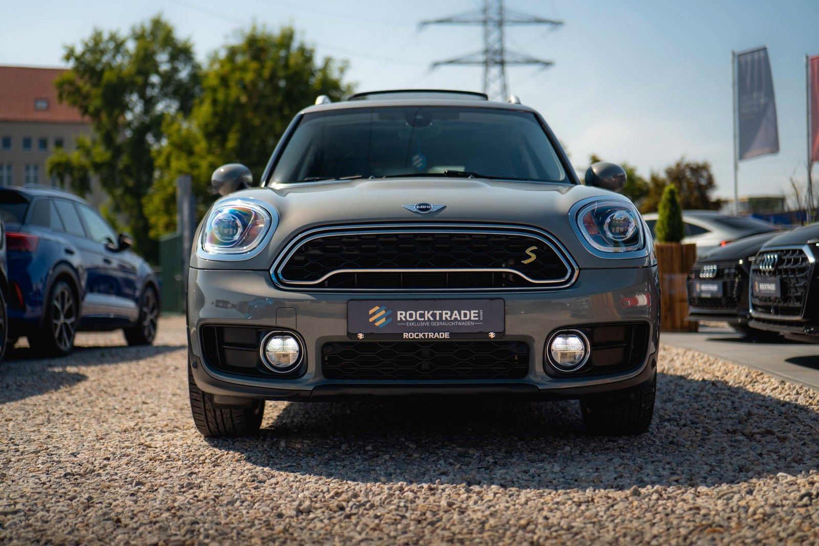 Fahrzeugabbildung MINI COOPER SE Countryman All4 | Pano | ACC | Plug-In