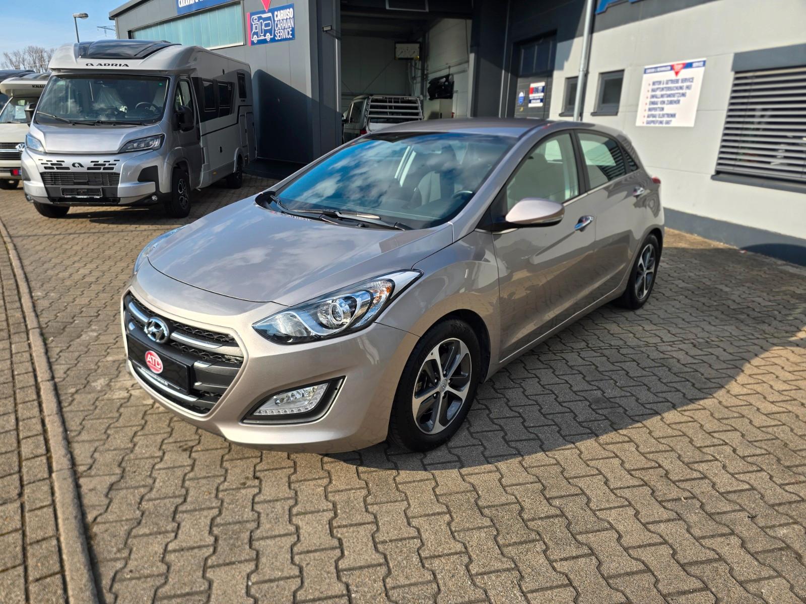 Hyundai i30 blue Style,Automatik,PDC,Alu