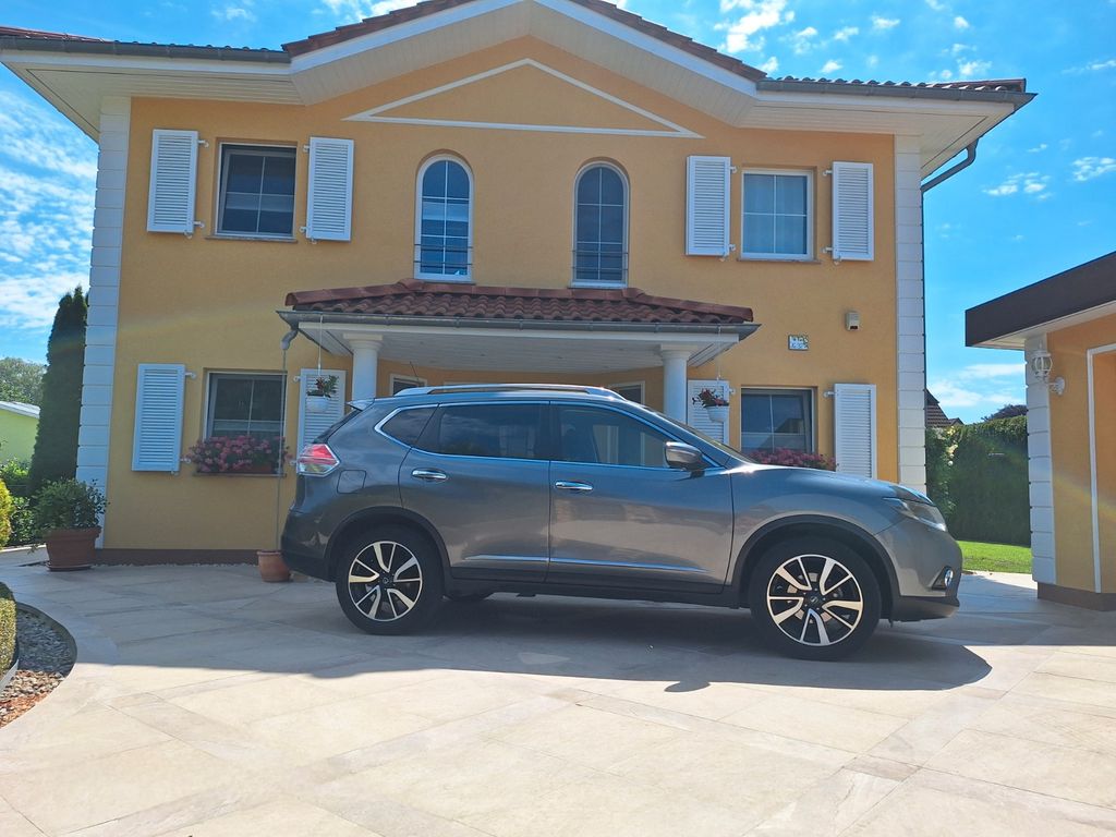 Image of Nissan X-Trail