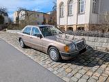 Mercedes-Benz Mercedes Benz E 200 Top Zustand Modell W 1... - gebrauchte Mercedes-Benz E 200 aus dem Jahr 1991