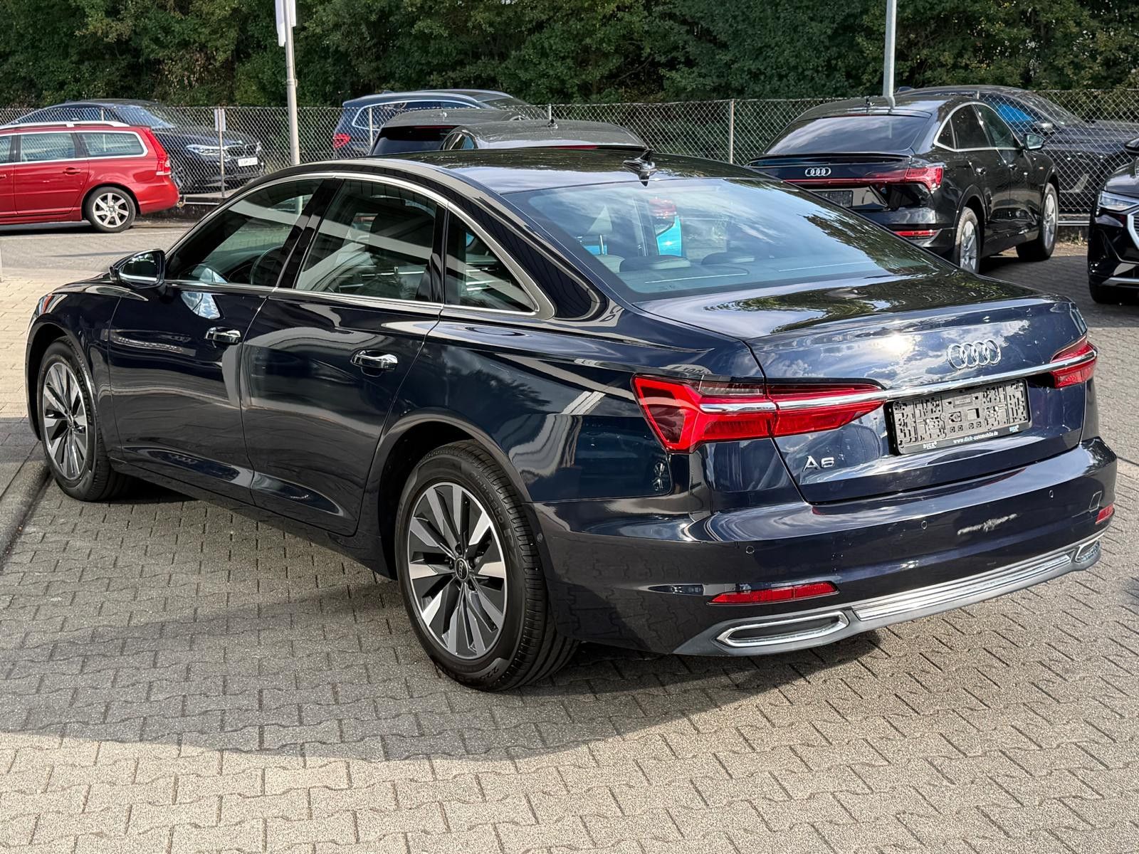 Fahrzeugabbildung Audi A6 40TDI Design MEMO+LEDER+SHZ+NAVI+KAMER+ACC+18