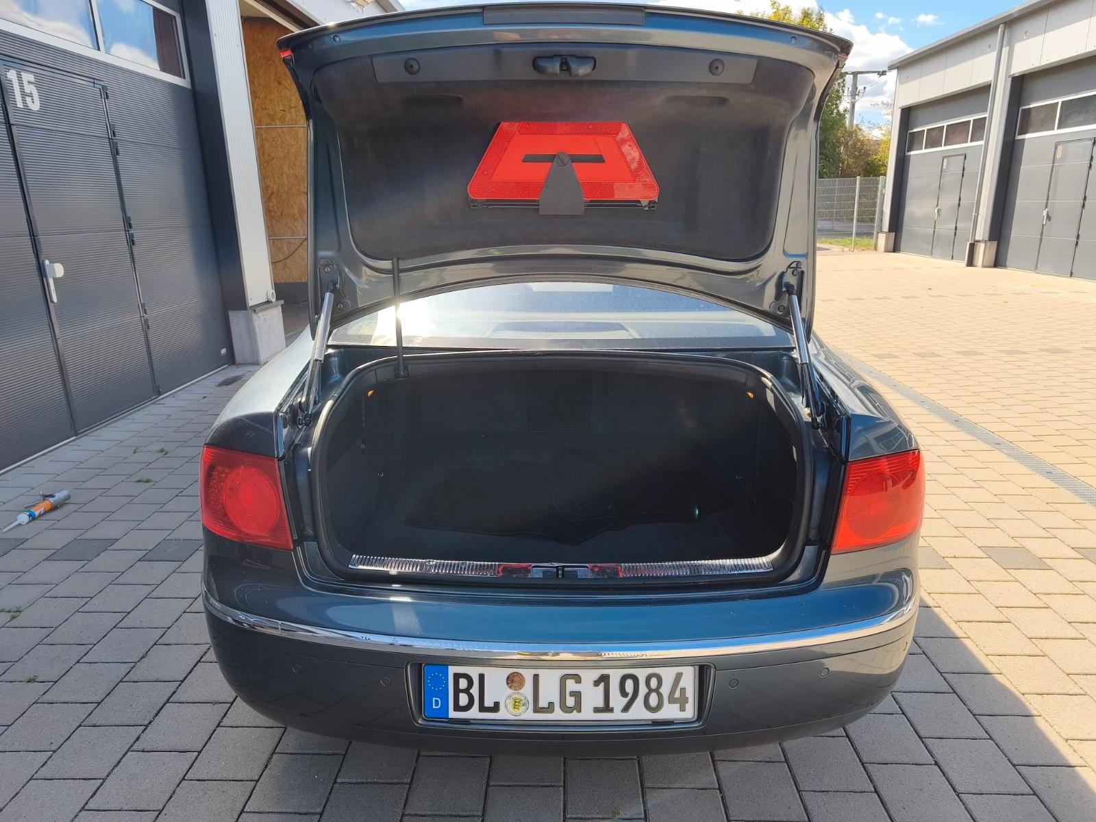 Volkswagen Phaeton 3.2 V6 Tiptronic 5-Sitzer