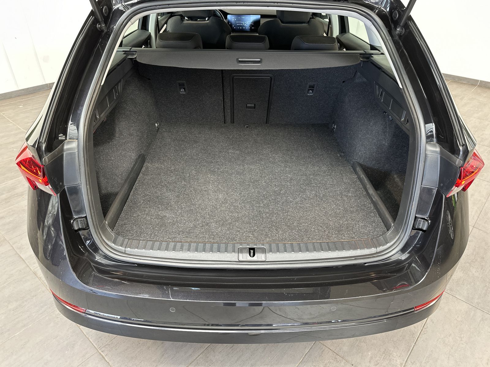 Fahrzeugabbildung SKODA Octavia Ambition iV 1.4 TSI DSG NAV+LED+ACC+18ZO