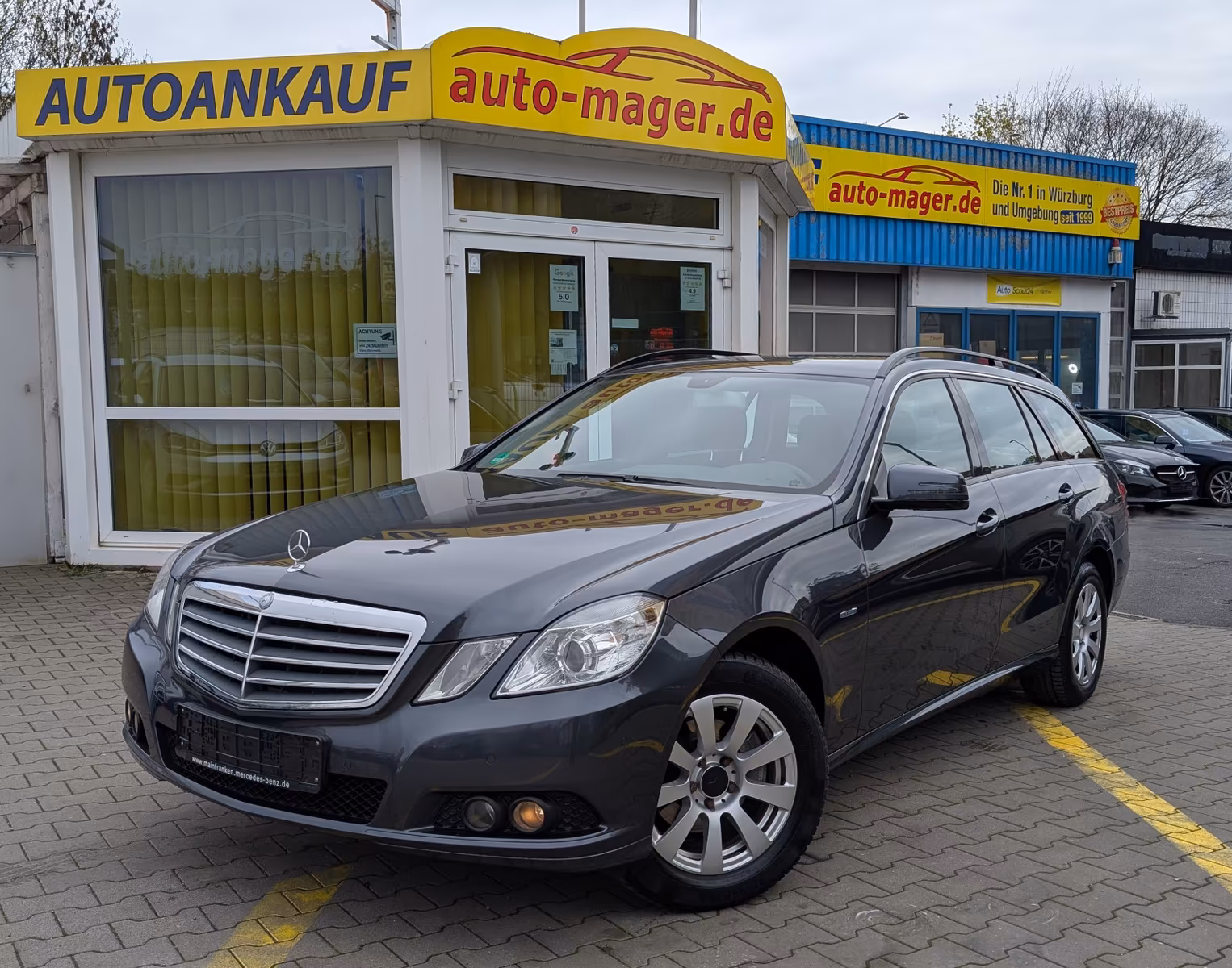 Mercedes-Benz E 200 CGI T*Automatik*Temp*AHK*2xPDC*Shz*TüvNeu