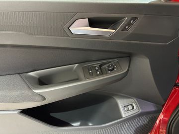 Ford Grand Tourneo Connect PHEV Titanium