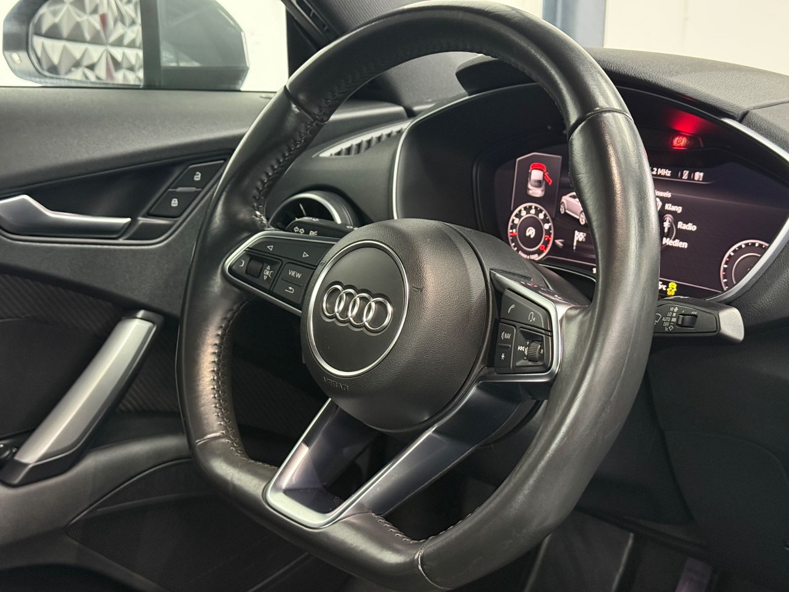 Audi TT Coupe 2.HAND*VIRTAUL TACHO*8-FACH*KEYLESS*SZH foto 35