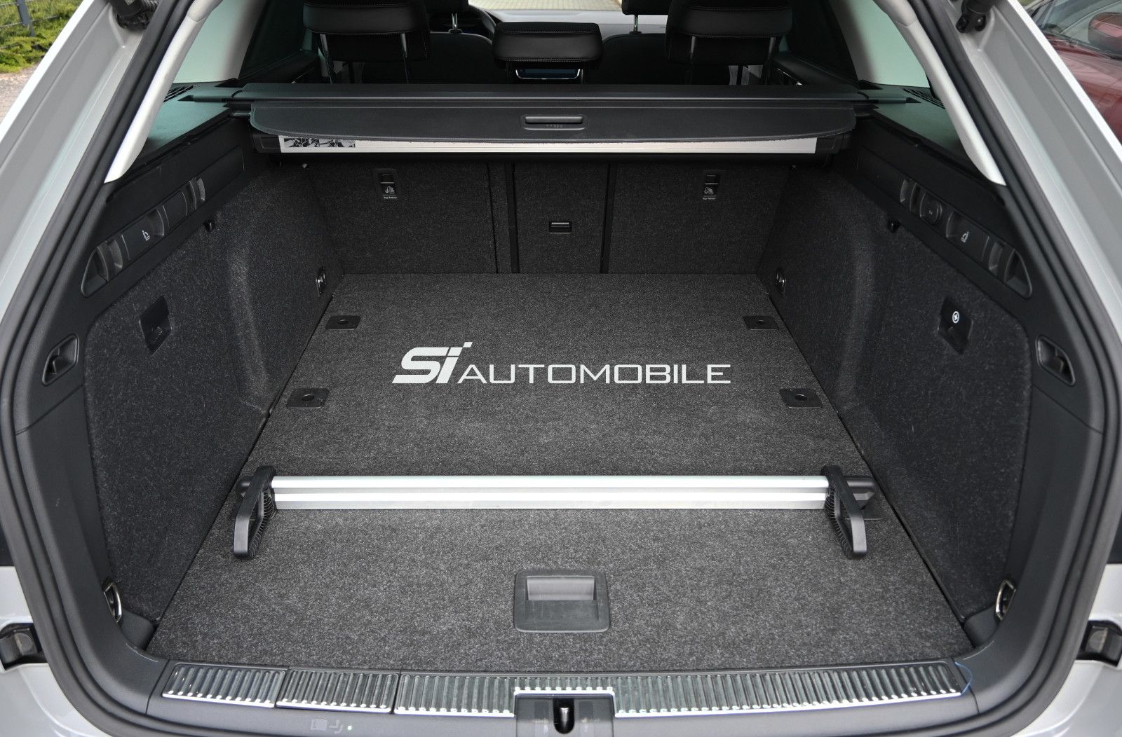 Fahrzeugabbildung SKODA Superb 2.0 TDI DSG 4x4 SCOUT Combi °ACC°AHK°STHZ