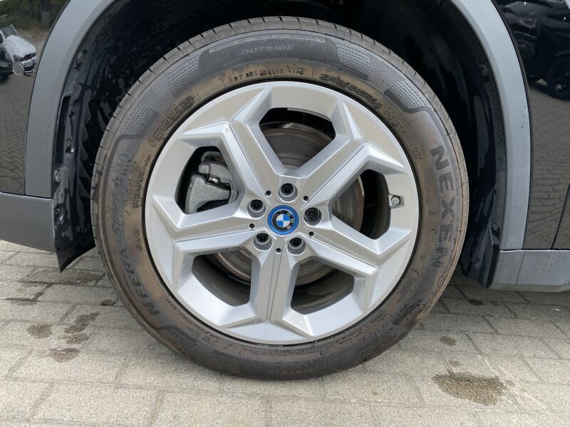 BMW X1 xDrive25e DKG LED+/HUD/K-ZUG/CAM/SH foto 5