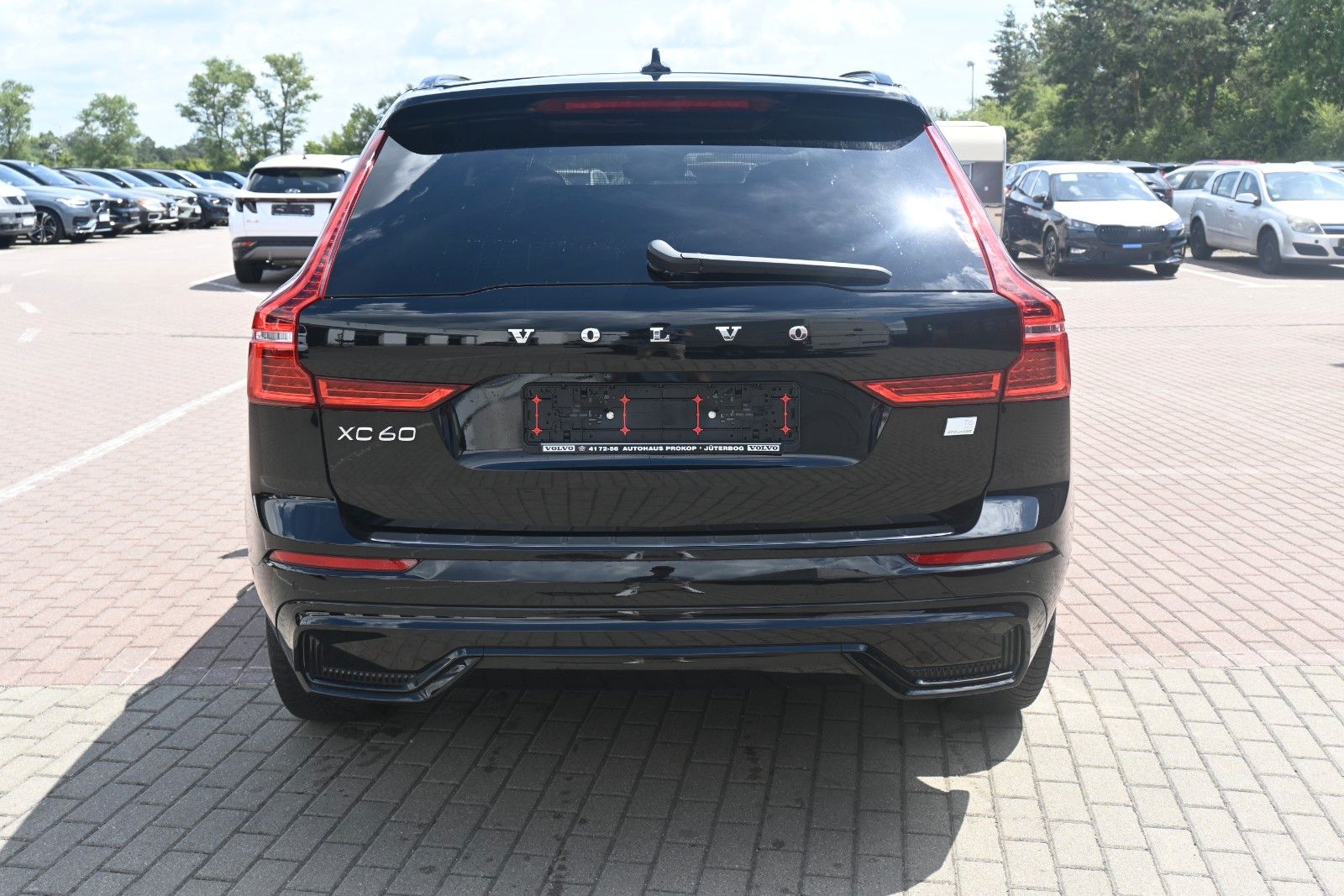 Fahrzeugabbildung Volvo XC60 T6 AWD Recharge Plus Dark*360°*ACC*AHK